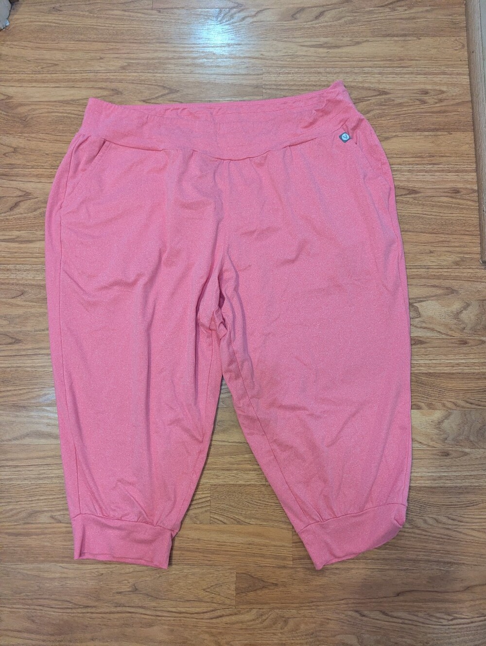 Women's Pink Capri Jogger Bottoms